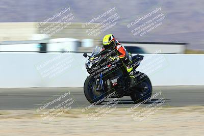 media/Jan-09-2022-SoCal Trackdays (Sun) [[2b1fec8404]]/Front Straight Speed Shots (1pm)/